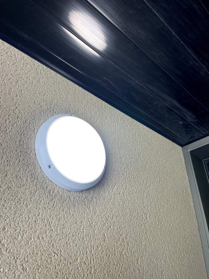 Pose d'éclairage extérieur Normandie