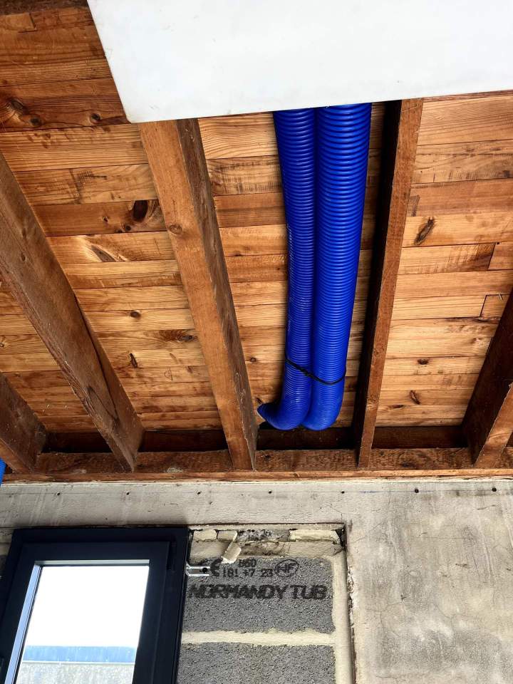 Pose de systèmes de ventilation tertiaire Normandie