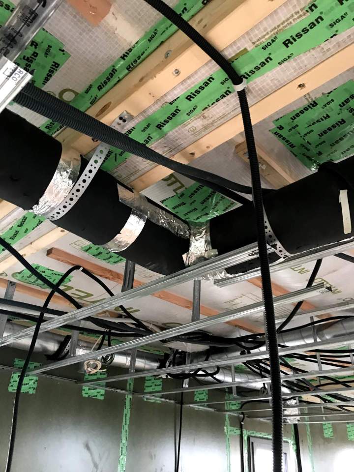 Pose de systèmes de ventilation tertiaire Normandie