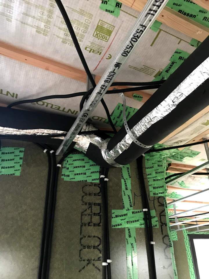 Pose de systèmes de ventilation tertiaire Normandie