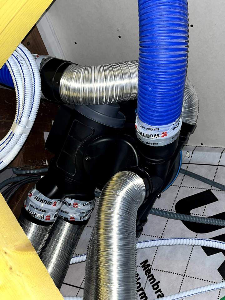 Pose de systèmes de ventilation tertiaire Normandie